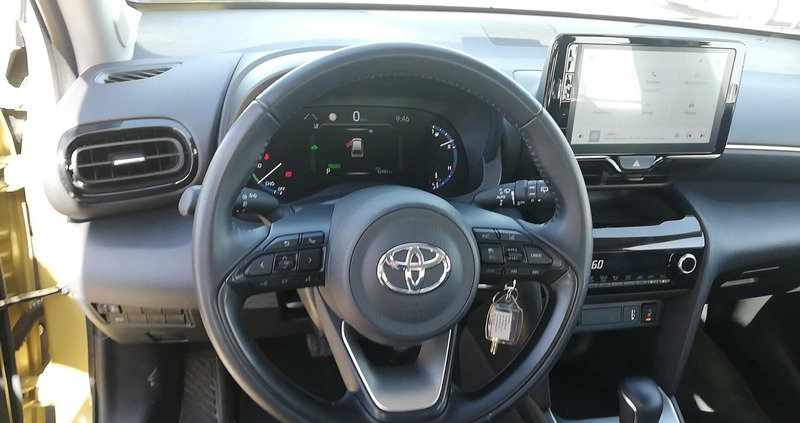 Toyota Yaris Cross cena 104800 przebieg: 42969, rok produkcji 2022 z Lubycza Królewska małe 301
